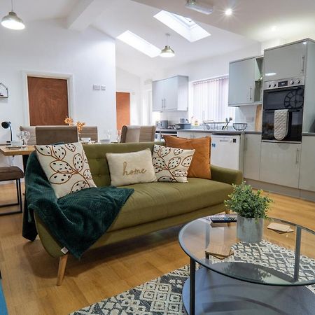 Heartland House, 7 Spacious Bedrooms Sleeps 4 Plus, Near Nec, Jlr,Bhx Birmingham Eksteriør bilde