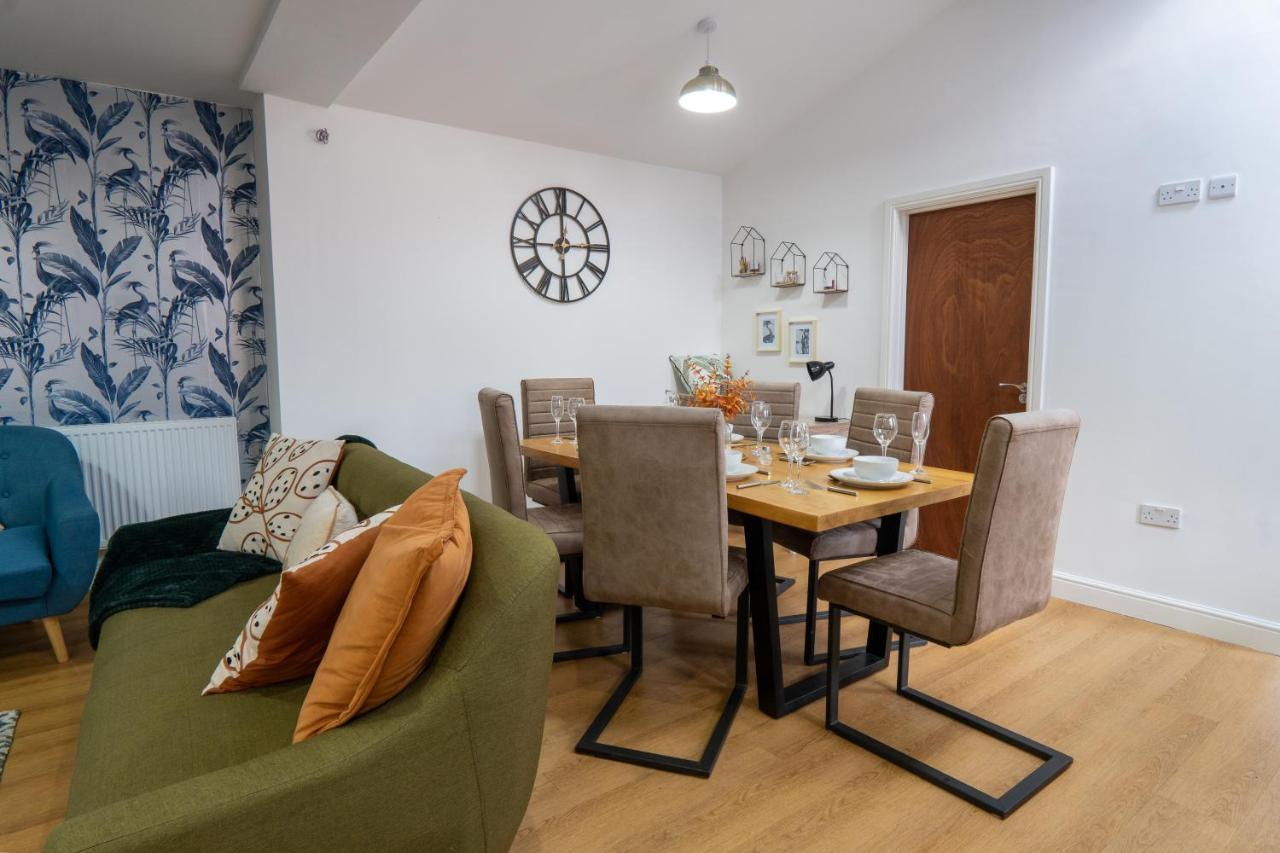 Heartland House, 7 Spacious Bedrooms Sleeps 4 Plus, Near Nec, Jlr,Bhx Birmingham Eksteriør bilde