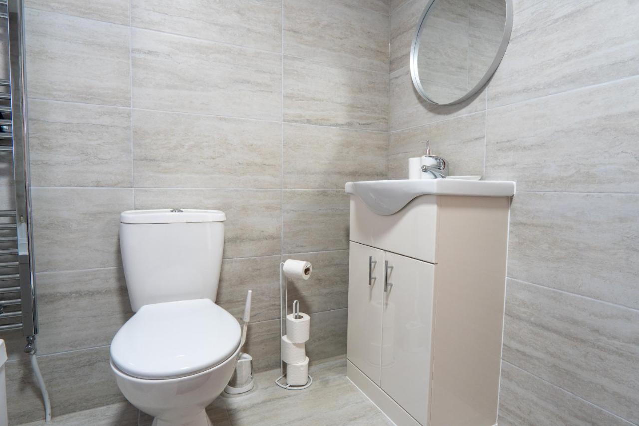 Heartland House, 7 Spacious Bedrooms Sleeps 4 Plus, Near Nec, Jlr,Bhx Birmingham Eksteriør bilde