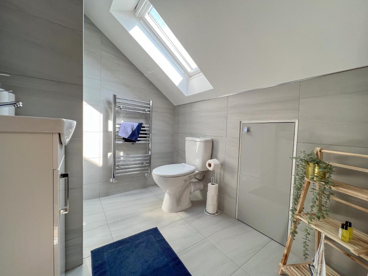 Heartland House, 7 Spacious Bedrooms Sleeps 4 Plus, Near Nec, Jlr,Bhx Birmingham Eksteriør bilde